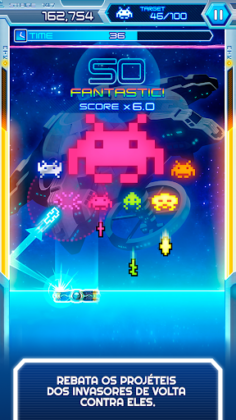 Arkanoid vs Space Invaders
