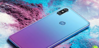 Motorola P30 disponível na cor gradiente Aurora Motorola P30 disponível na cor gradiente Aurora