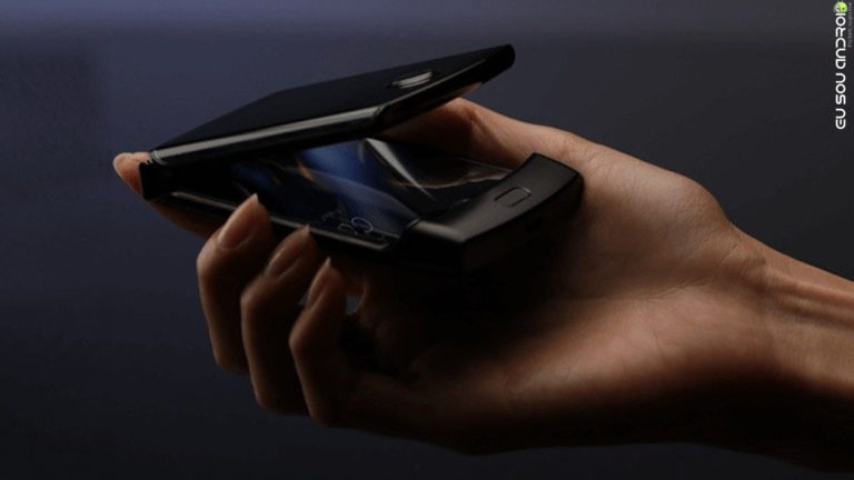 Nova Versão do Motorola V3, o RAZR 2019 é Flagrado em Foto capa