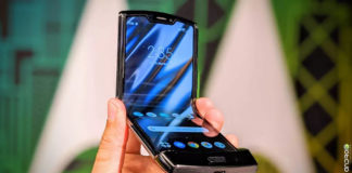 Moto RAZR deve ganhar nova cor em breve Moto RAZR deve ganhar nova cor em breve capa